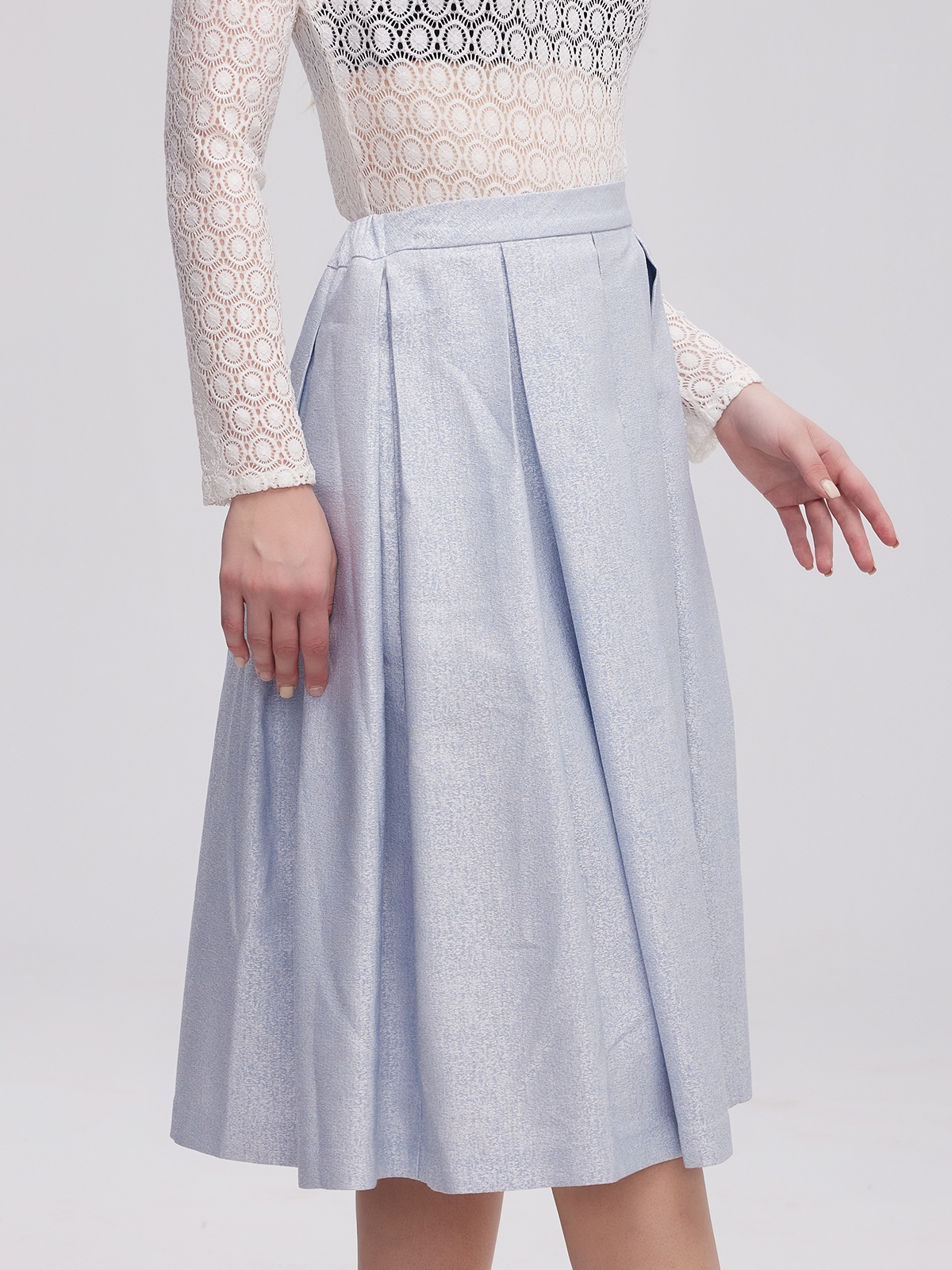 Dirndl rot weiß mit modernem Touch