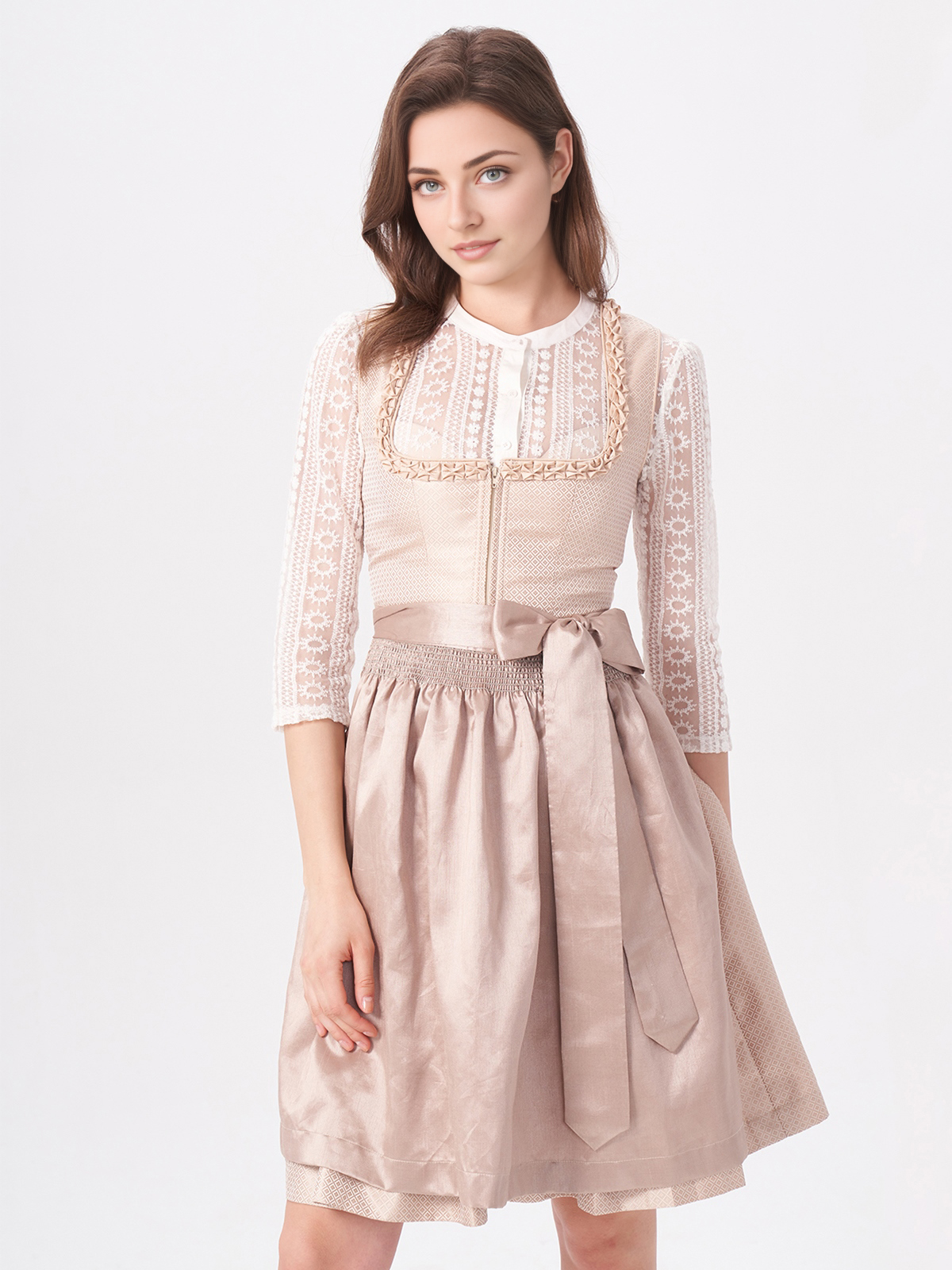 Jamei Dirndl in Beige