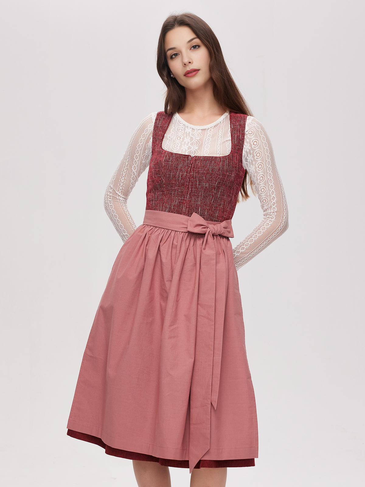 Dirndl Lila in eleganter Ausführung
