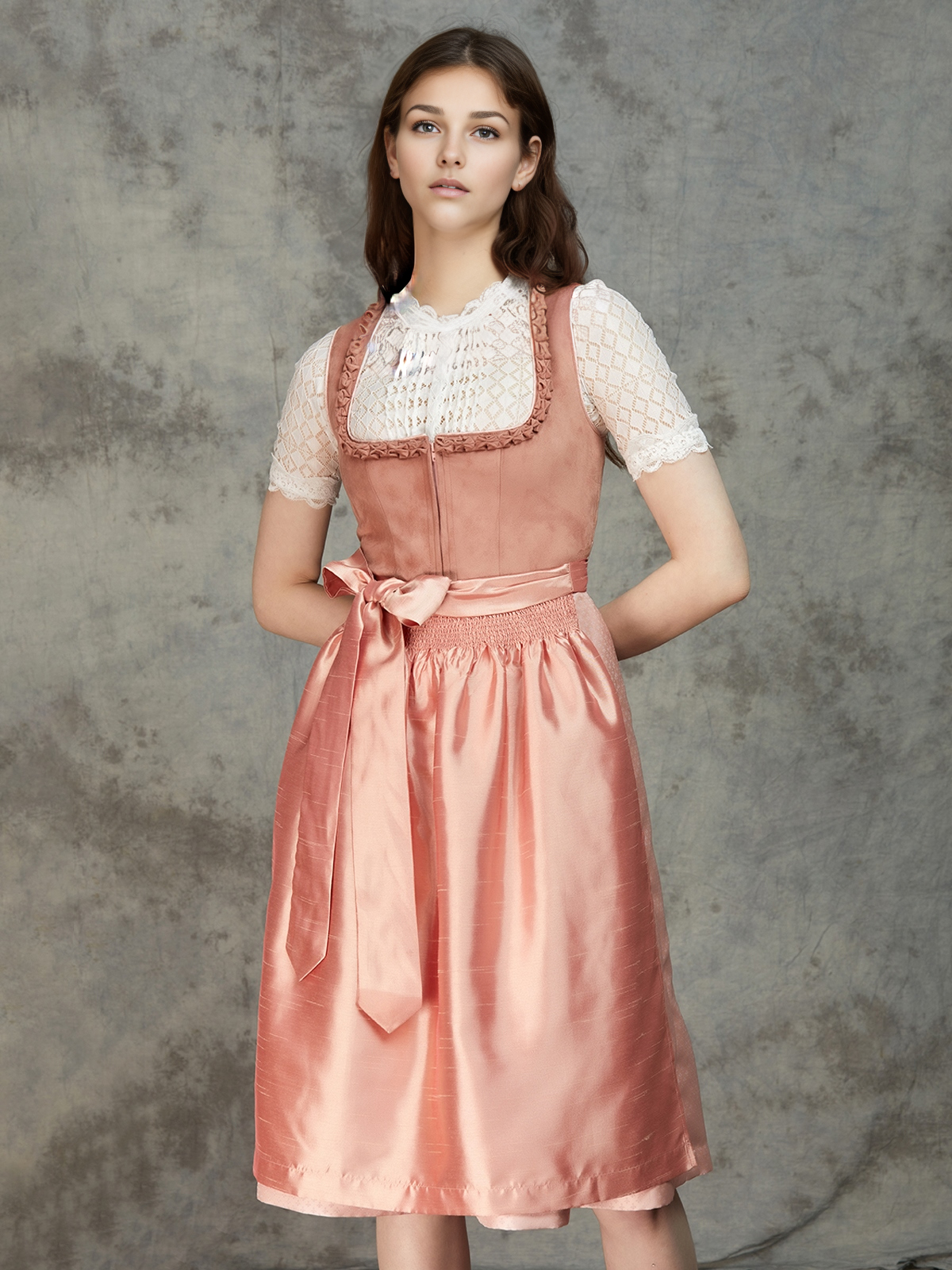 Dirndl hochgeschlossen grün in eleganter Ausführung