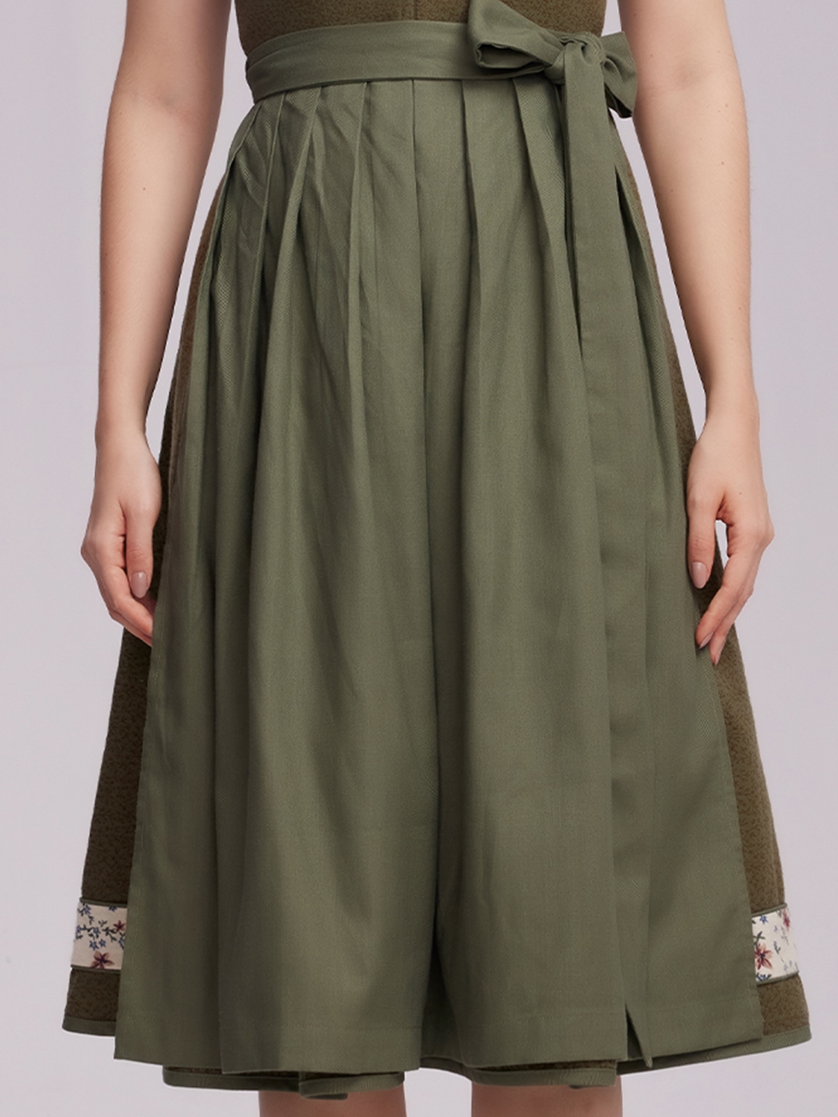 Dirndl Türkis Schwarz
