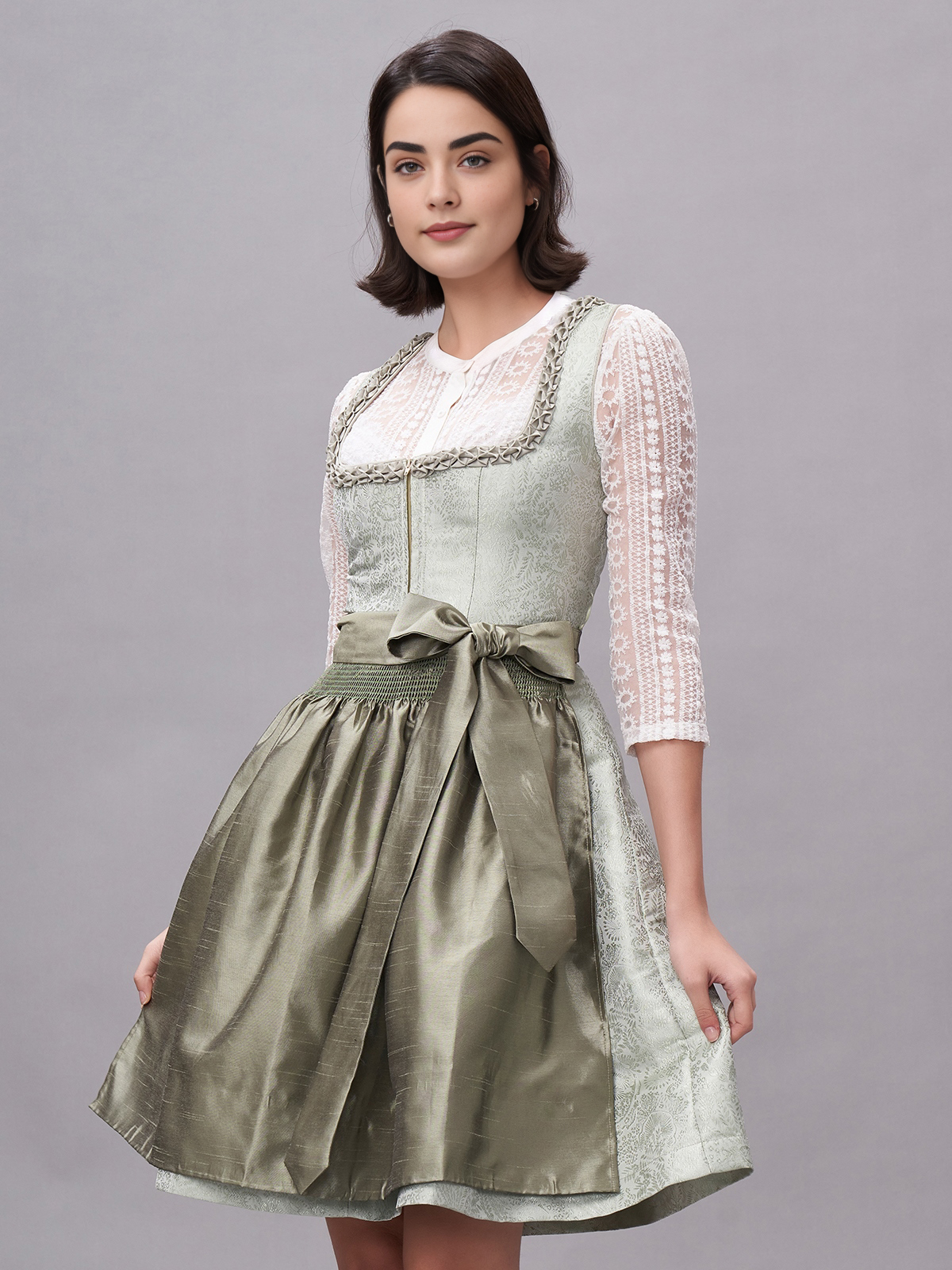 Jeinn Dirndl in Grün – ein Must-Have für jede Trachtenliebhaberin