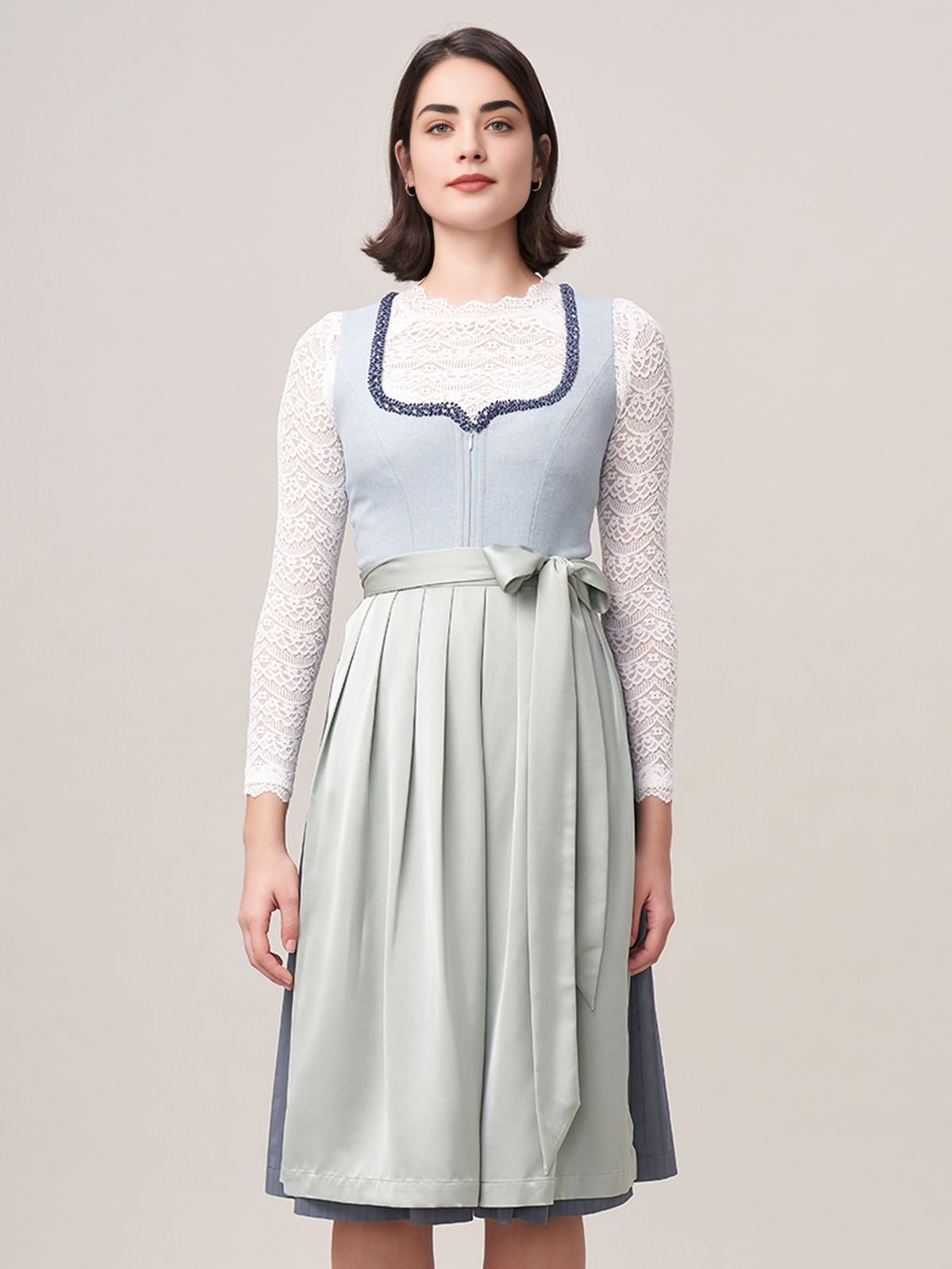 Modernes blaues Dirndl mit floralen Details
