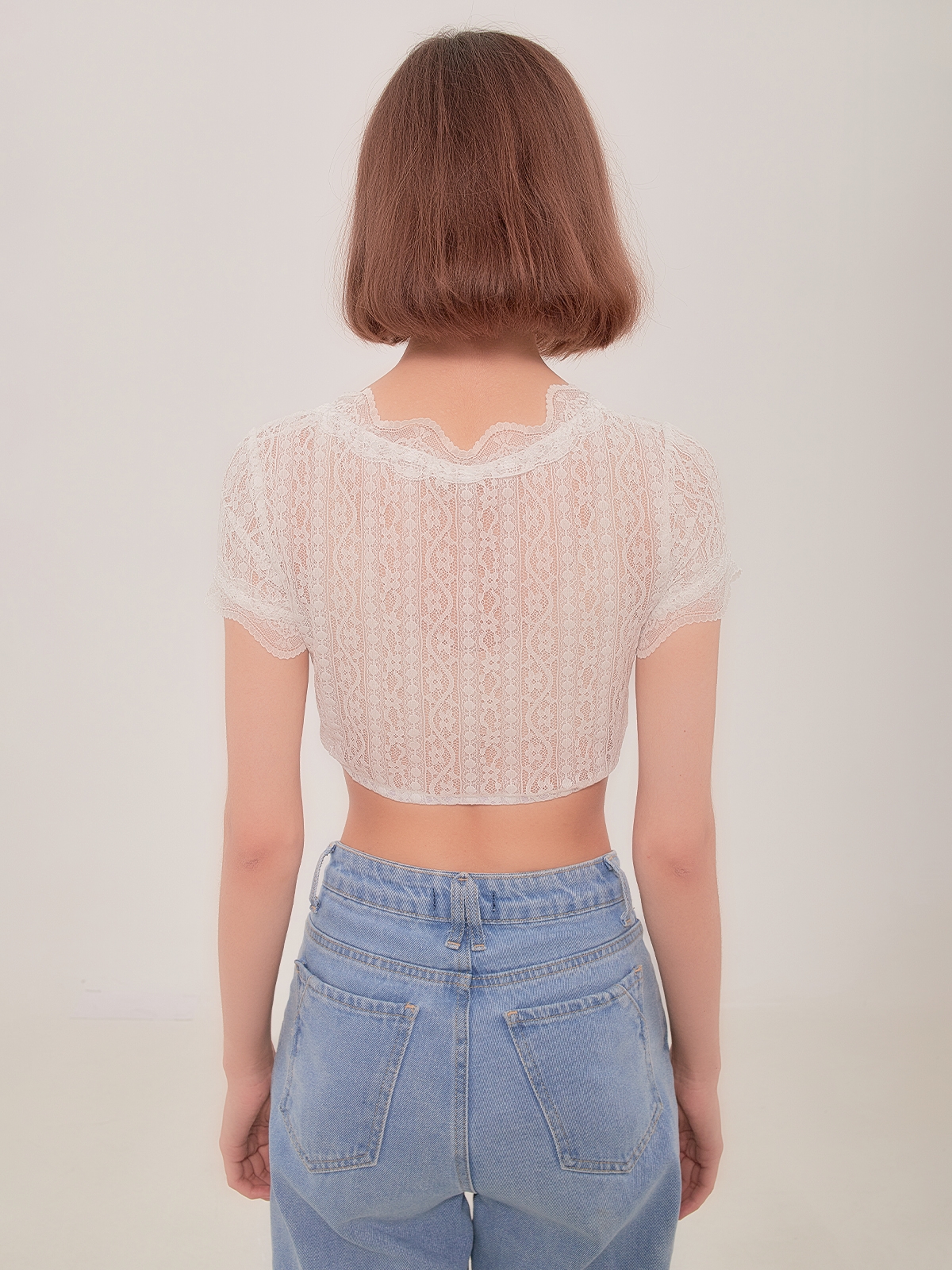 Traditionelles rotes Dirndl