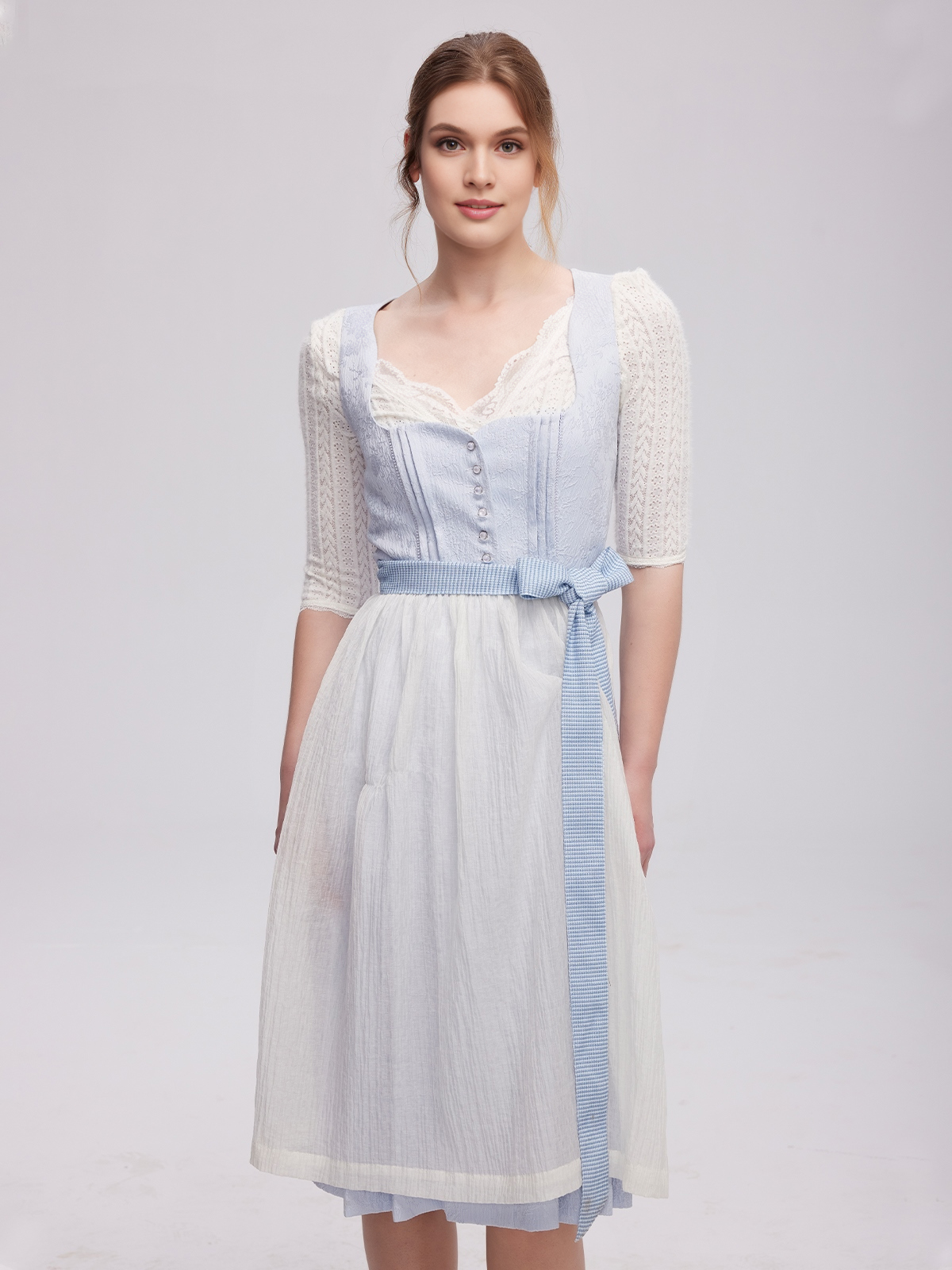 Dirndl Grün in verschiedenen Schattierungen