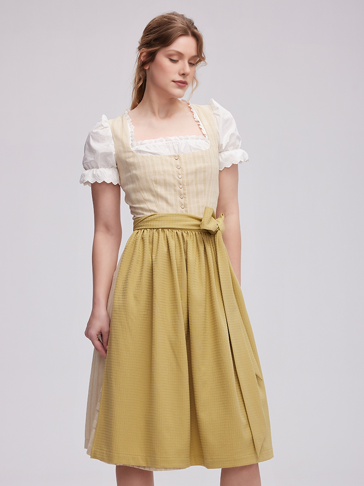 Dirndl mit Spitze in Grün