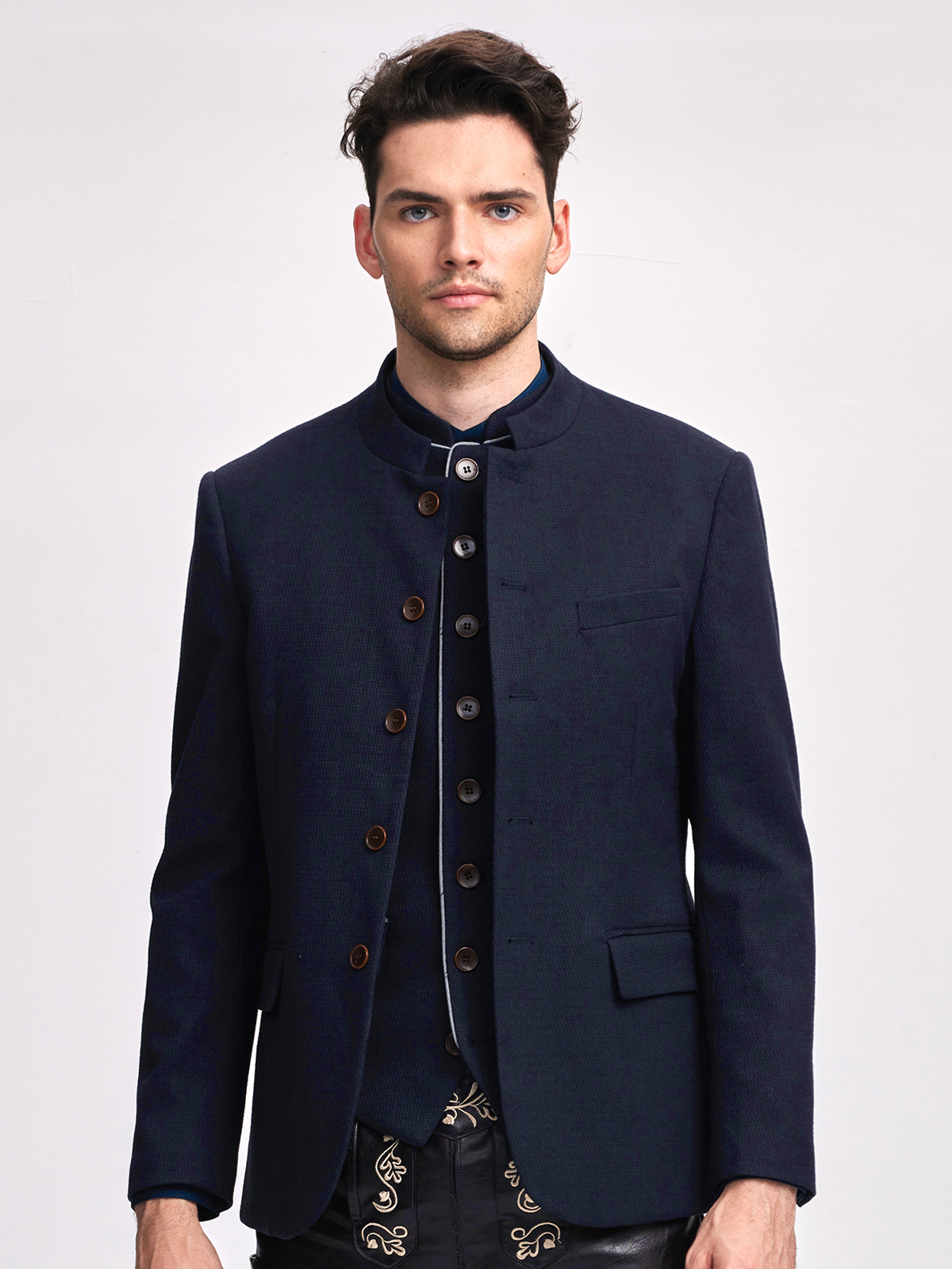 Dirndl mit Herzausschnitt in Blau