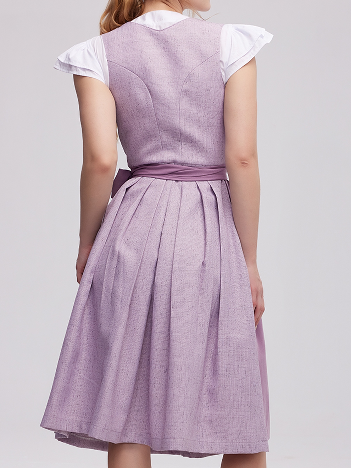 Dirndl rosa schwarz – feminin und elegant