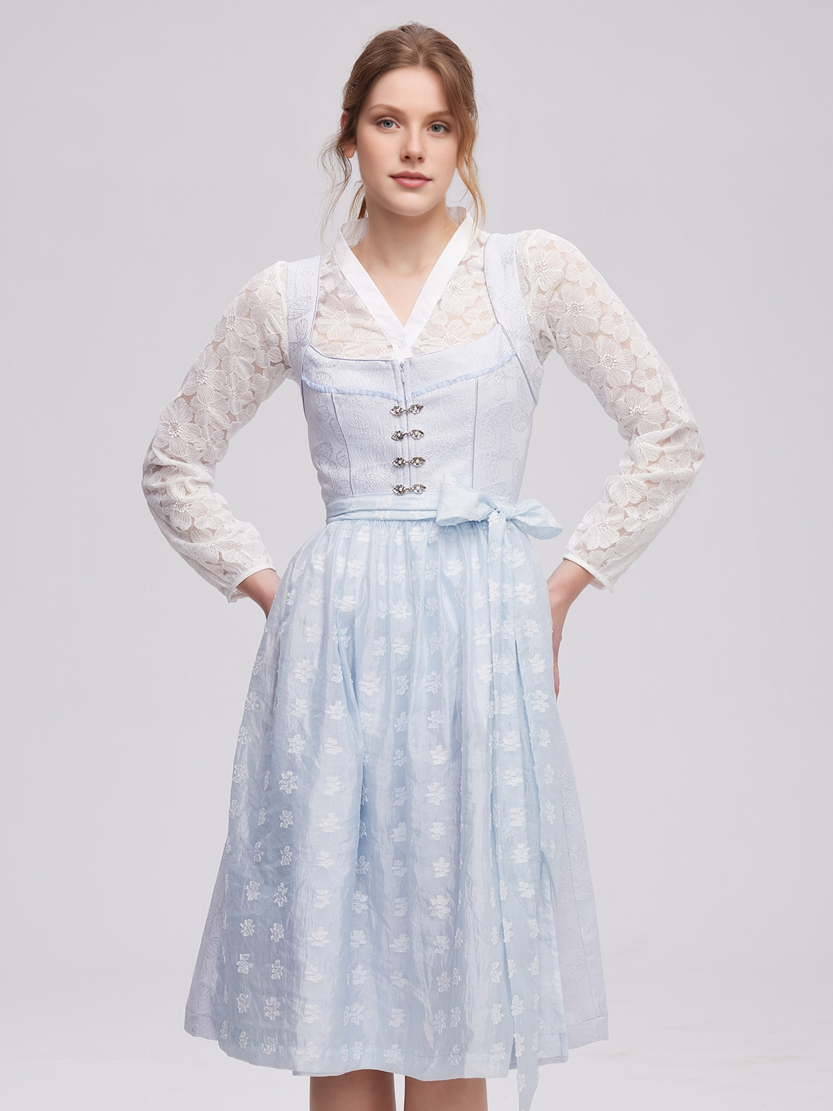 Dirndl Kurzarm in Blau